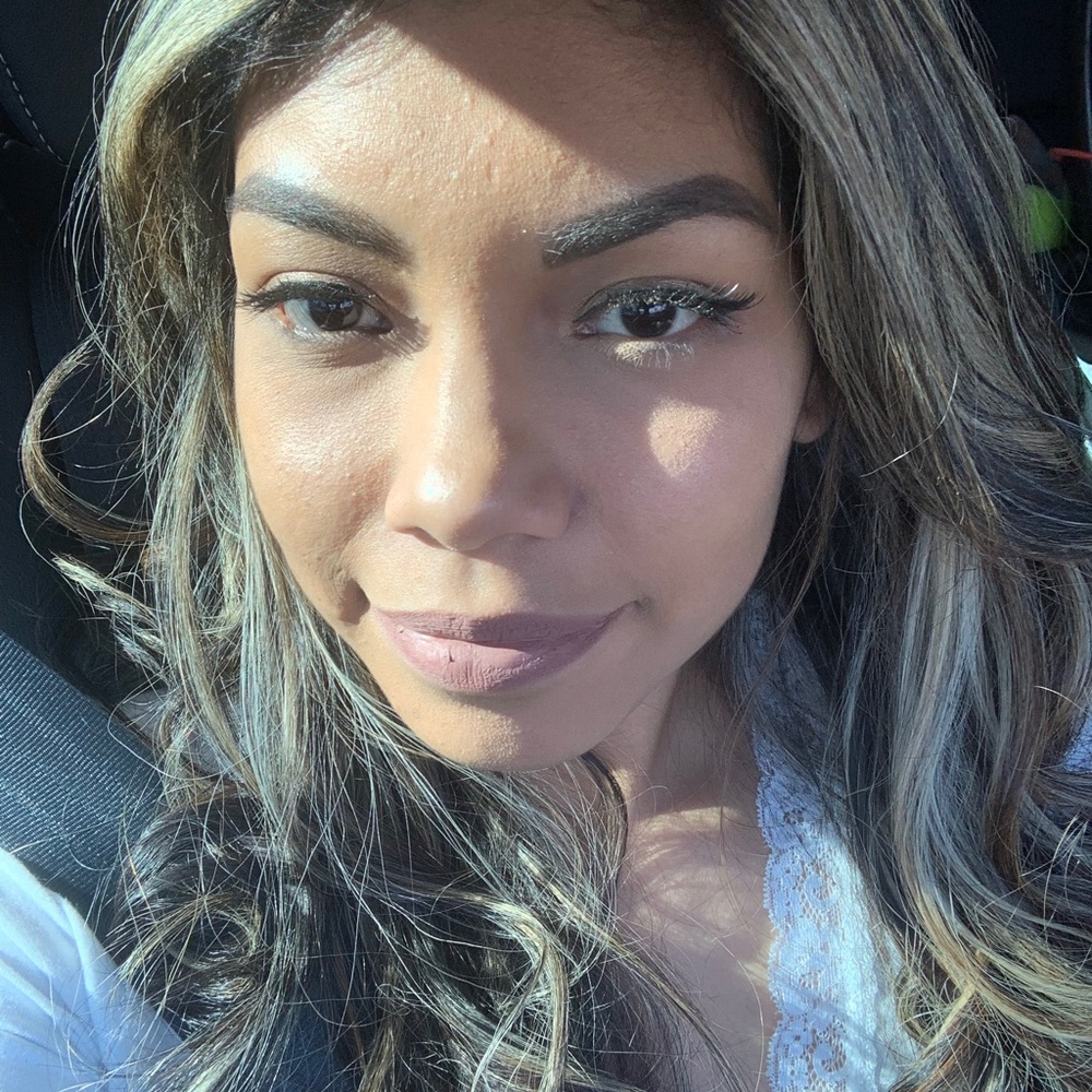 Meet your Posher, Zuleima